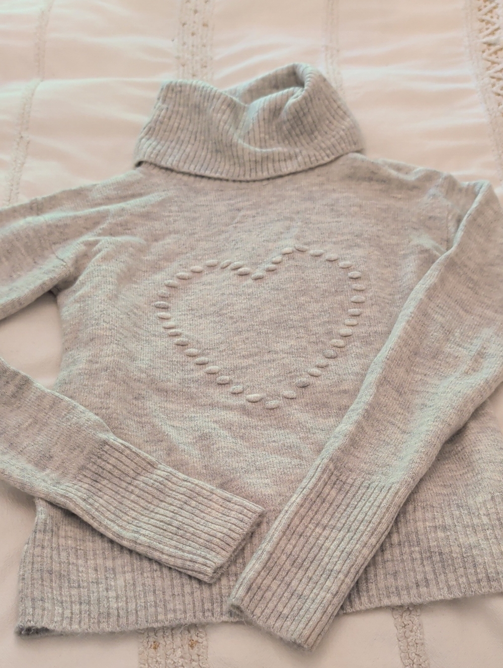 RW&CO. Light Gray Turtleneck Sweater with Heart Motif